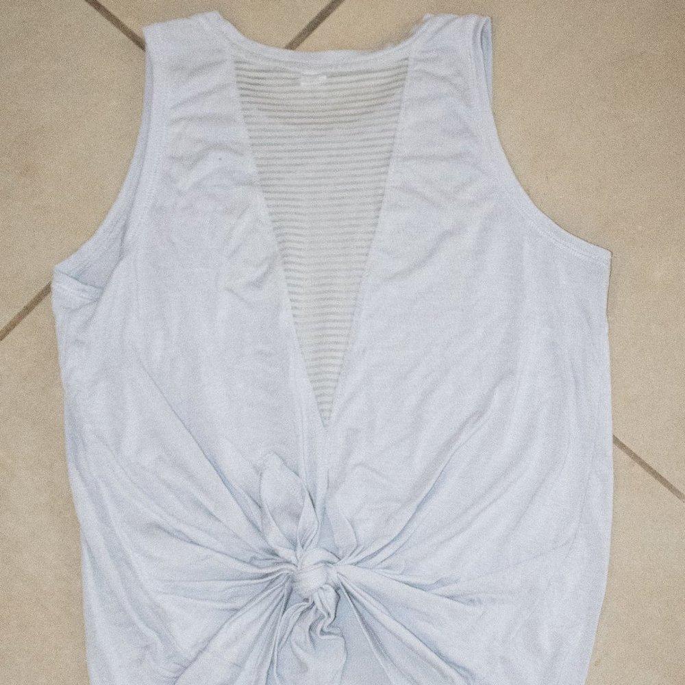 Old Navy Tie Back Workout Tank top